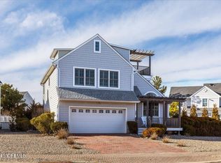 108 Glimmer Glass Cir, Manasquan, NJ 08736