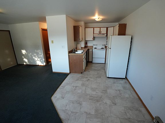 2nd image of 102 N Pine St #D