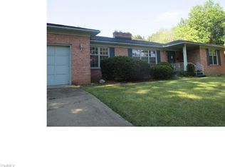 2218 Thurmont Rd, Akron, OH 44313