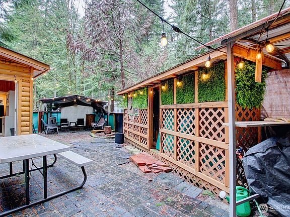 2nd image of 140 6 Chanterelle Drive