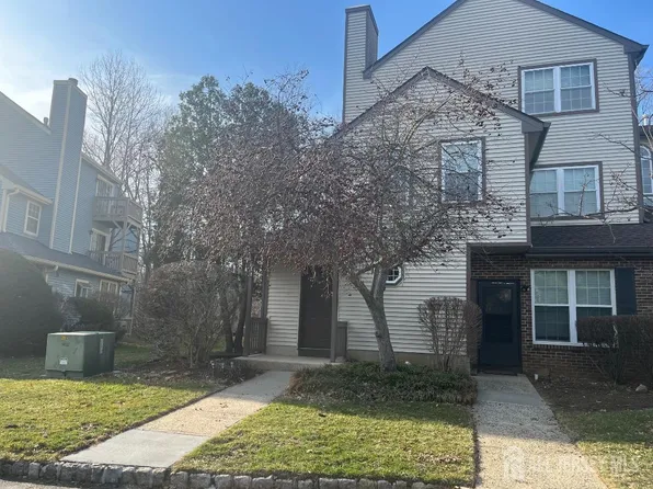 7172 Elm Ct, Monmouth Junction, NJ 08852