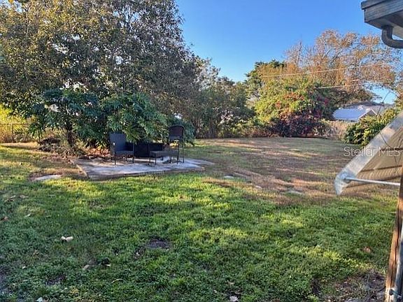 4th image of 3211 SE 34th Ave