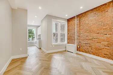 Rented by Akelius Real Estate Management