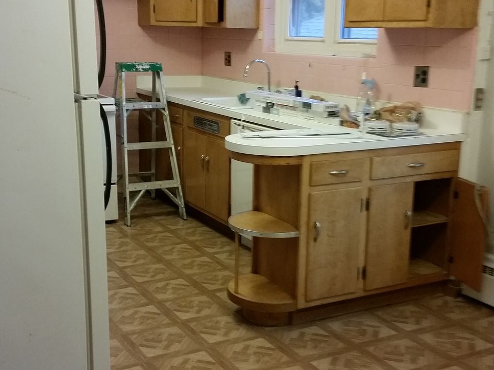 1st image of 2928 W Summerdale Ave