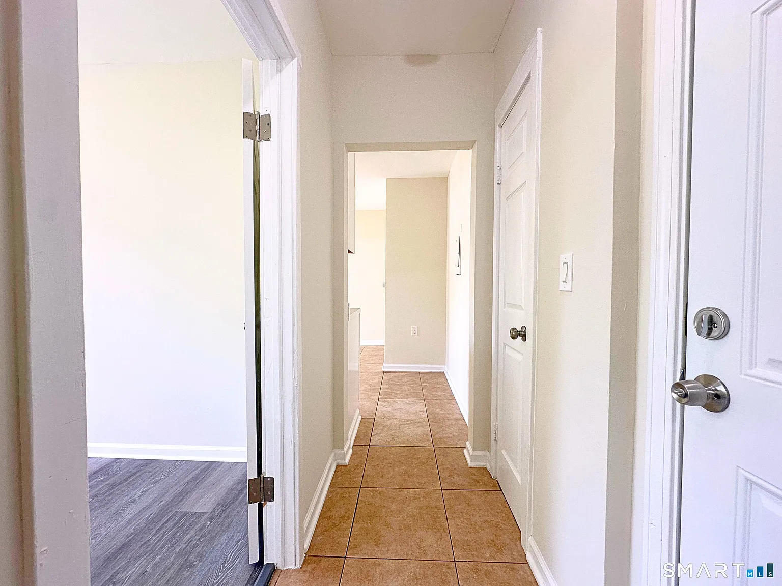 2 bed, 1.0 bath, 1000 sqft, $1,775 — Photo 3