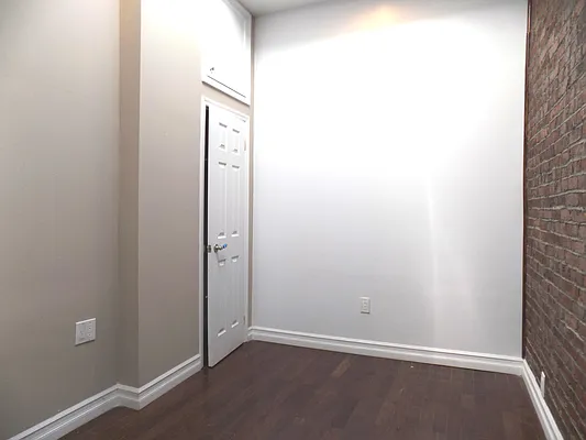 Rented by Blue Egg Realty Corp | media 17