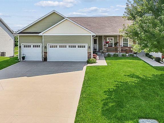 2nd image of 8935 Linden Dr