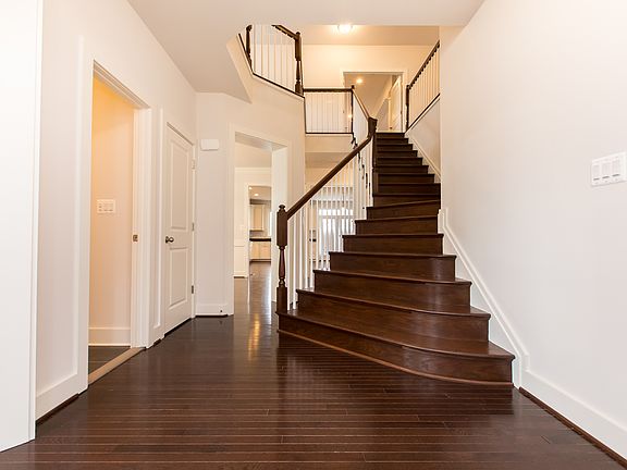 2nd image of 304 S Stonestreet Ave
