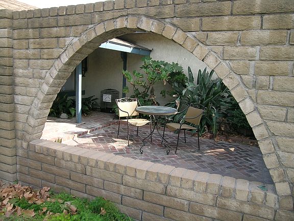 Enclosed courtyard in front