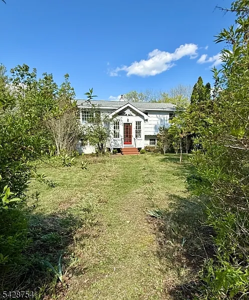 50 Mountain View Ave