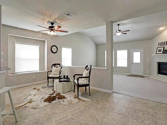 4th image of 9979 Stone Creek Ln