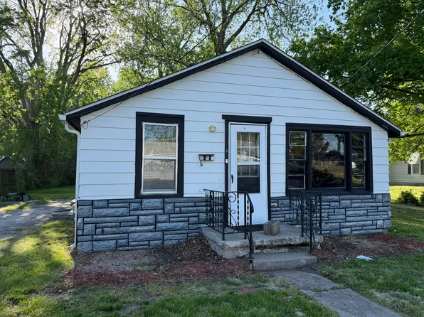 257 S Miami Ave, Marshall, MO 65340