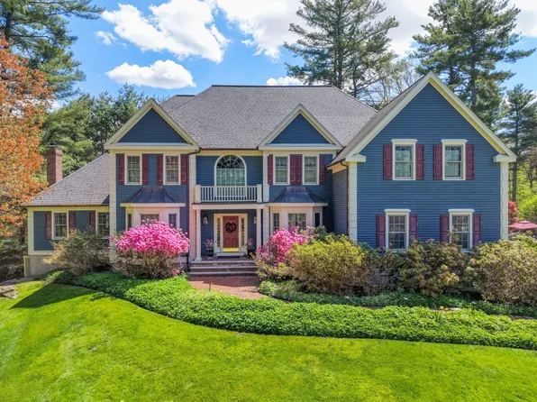 69 Nixon Rd, Framingham, MA 01701