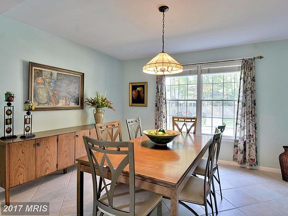 Spacious and flexible Dining Room