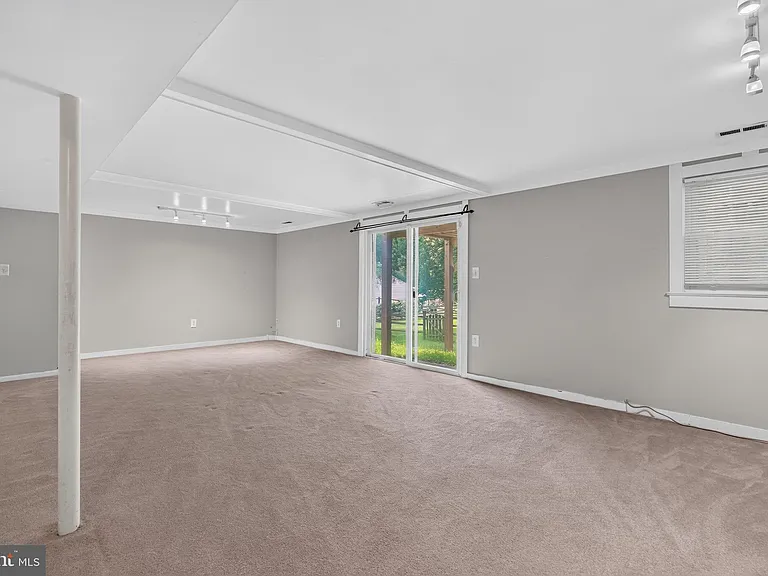 8006 Lady Lewis Ct — Photo 27