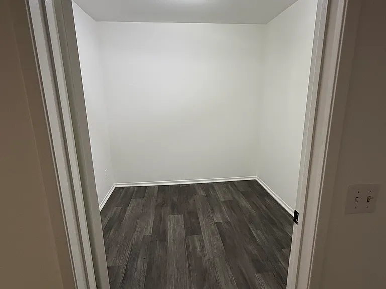 901 S Sherbourne Dr #101 — Photo 32