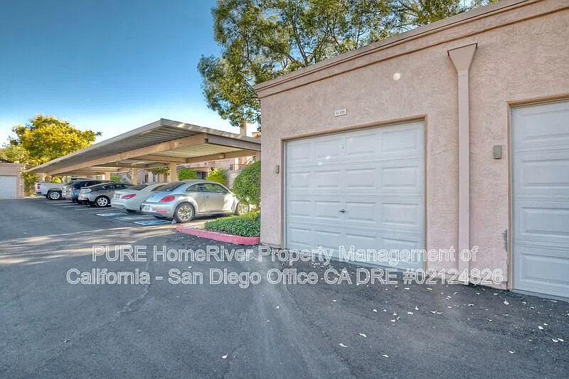 1 bed, 1.0 bath, 716 sqft, $2,395 — Photo 2