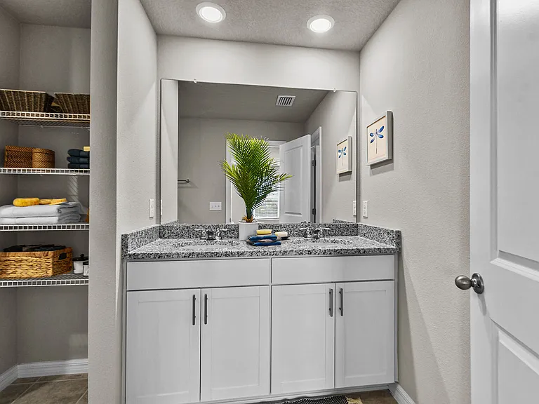 LAttitude 27 Riverview — Photo 11
