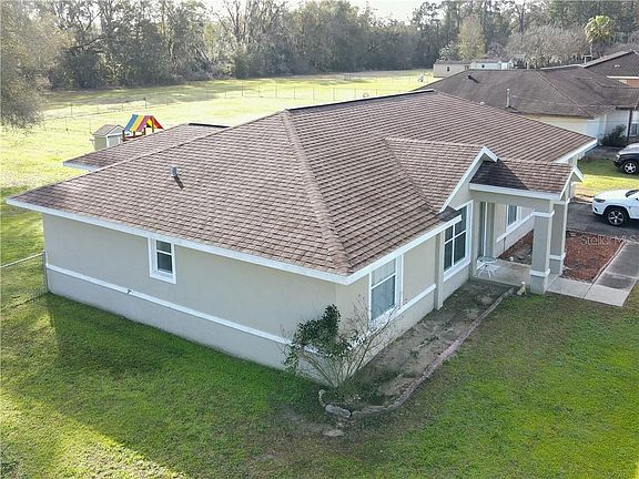 5th image of 6465 NE 28th Ct