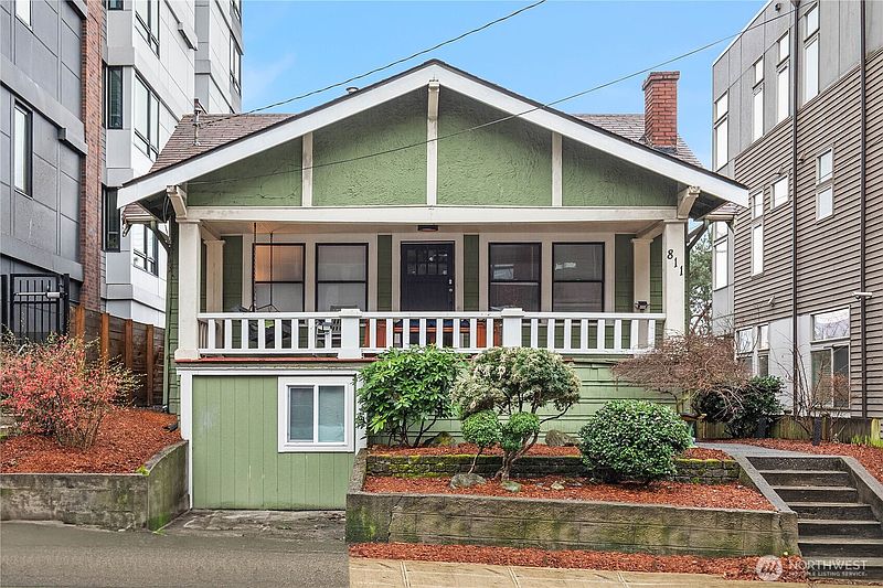 2nd image of 811 NE 66th Street