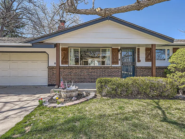 7995 Flower St — Photo 3