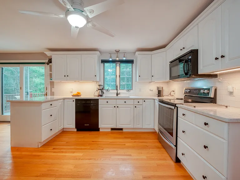 7 Magnolia Dr — Photo 26