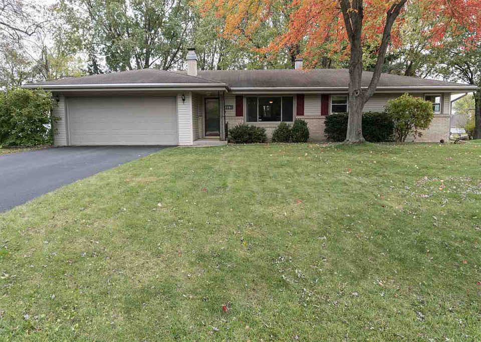 1st image of 2936 Panorama Dr