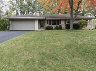 2936 Panorama Dr, Rockford, IL