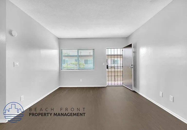 26019 Oak Street — Photo 14
