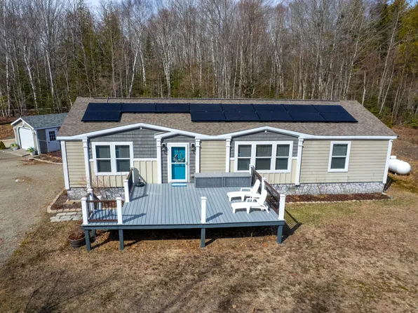 112 Raccoon Cove Road, Lamoine, ME 04605