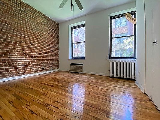 1st image of 242 E 77th St #2R