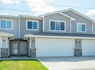 748 NE Conner Ct, Waukee, IA 50263