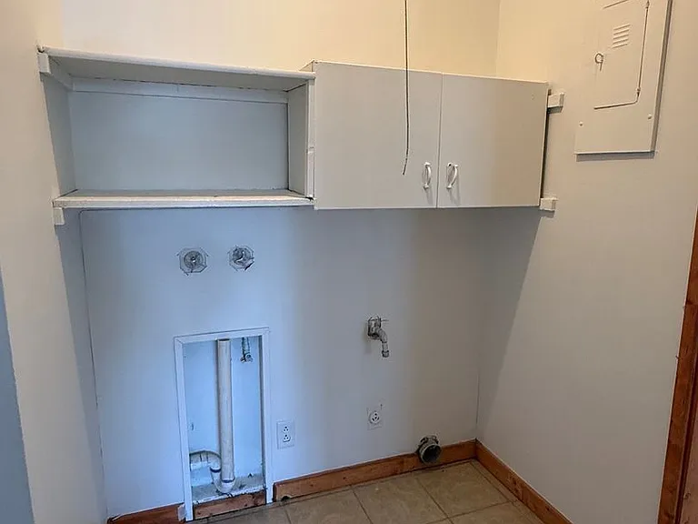 1402 Crescent Dr — Photo 10