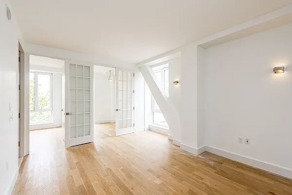 Rented by Nooklyn NYC LLC | media 51