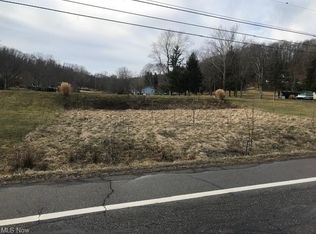 Lodge Rd SW, Sherrodsville, OH 44675