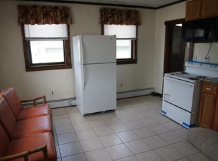 76 Magill St FLOOR 2, Pawtucket, RI 02860