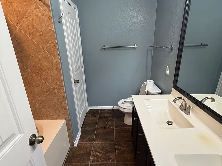1484 Astor Crk — Photo 8