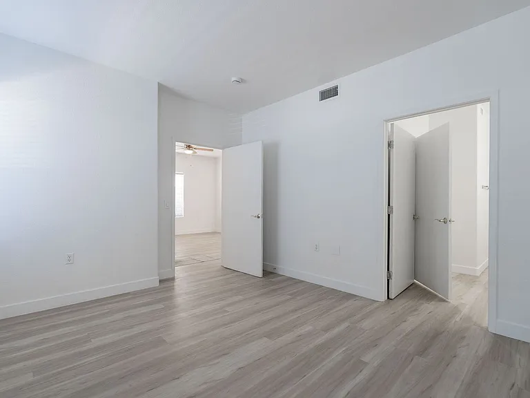 10245 S Maryland Pkwy #1212 — Photo 21