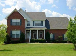 419 Valley View Dr, Smyrna, TN 37167
