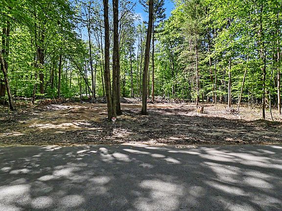 2nd image of N Cherry Ln