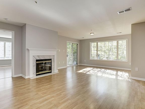 3rd image of 20404 Shore Harbour Dr #3-K