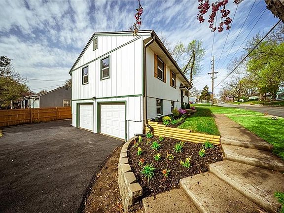 3rd image of 5507 W 51st St