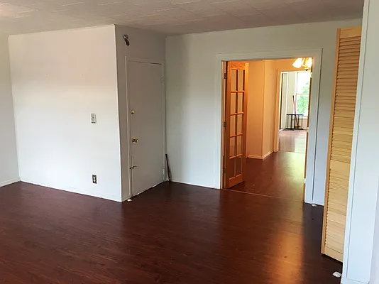 Rented by Blue Egg Realty Corp | media 42