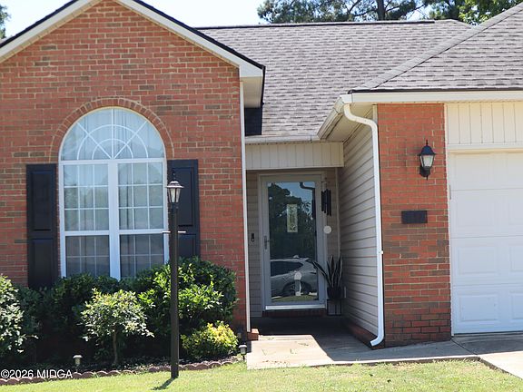 2nd image of 110 Roaring Forks Dr