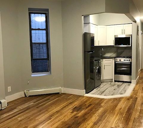2nd image of 2156 2nd Ave APT 5B