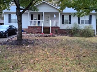 609 N 4th St, Mebane, NC 27302