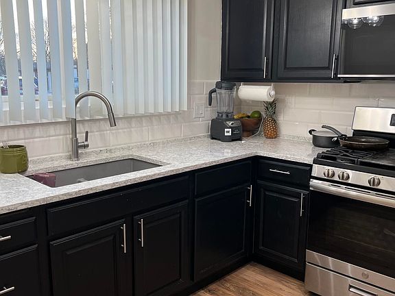 4th image of 5701 Cambridge Cir