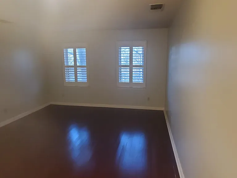 2090 Greenwood Pl SW — Photo 6