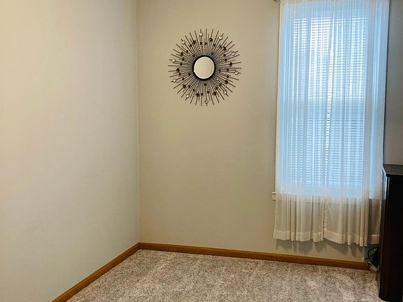 4th image of 5812 69th Pl Floor 2