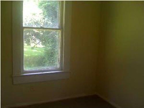 3rd image of 203 20th Ave NE